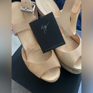 giuseppe zanotti wedged heels